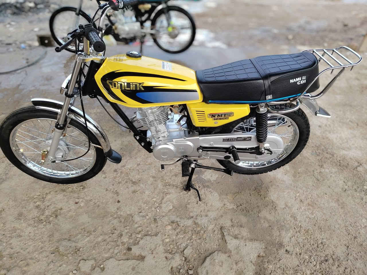 للبيع نامه تعمير جديد صارله شهر شاصي تايكر اوراق السعر 800 وبيه مجال قليل حك الجيه المكان الصويرة ***********
