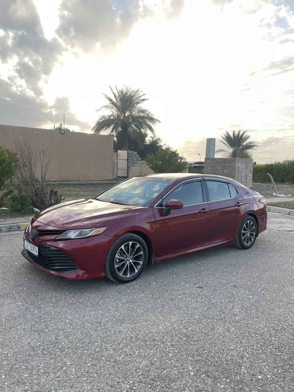 كامري وارد امريكي موديل 2018  رقم أربيل الجديد السنوية جديده شرط التحويل 
محرك ما مفتوح كير محرك شرط قطعتين  صبغ بدون دواخل السياره جديدة داخل جديد ماشيه 110 الف تبريد تدفئه  مابيها نقص  السعر  170  مكان سياره الشرگاط الشراي يتصل *********** لمو شراي لا يتصل
