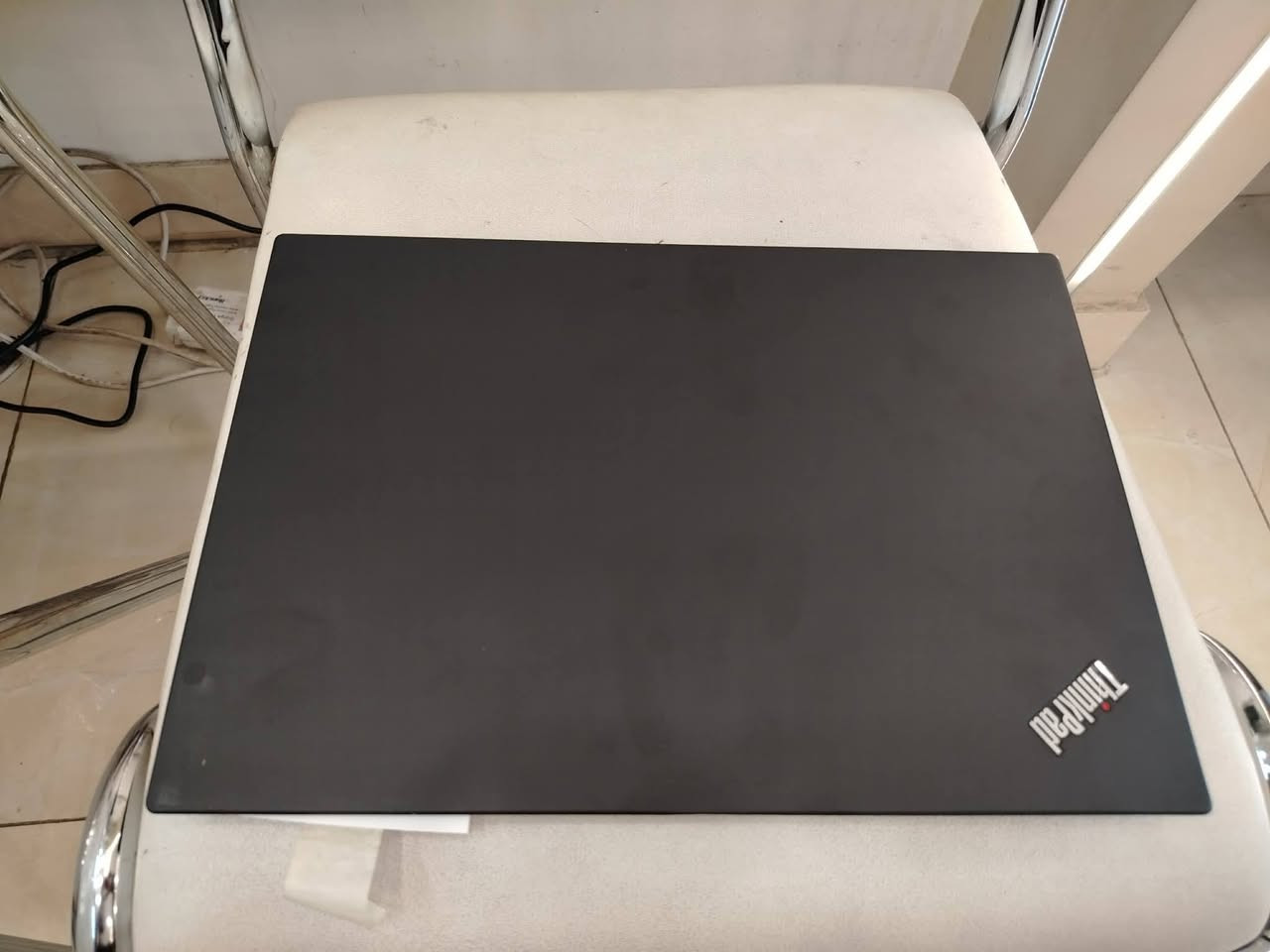 للبيع لابتوب Lenovo ThinkPad T14s – جاهز للاستخدام مباشرة
المواصفات:
معالج Intel Core i5 الجيل العاشر (vPro)
هارد SSD 256GB
رام 16GB
شاشة 14 بوصة
بدون DVD
كارت شاشة مشترك
بصمة اصبع وكامرة امامية
أداء ممتاز للدوام والشغل والاستخدام اليومي
الجهاز نظيف جدًا ويعمل بدون أي مشاكل.
جاهز للتجربة والفحص قبل الشراء.
السعر: 375
للتواصل: ***********

