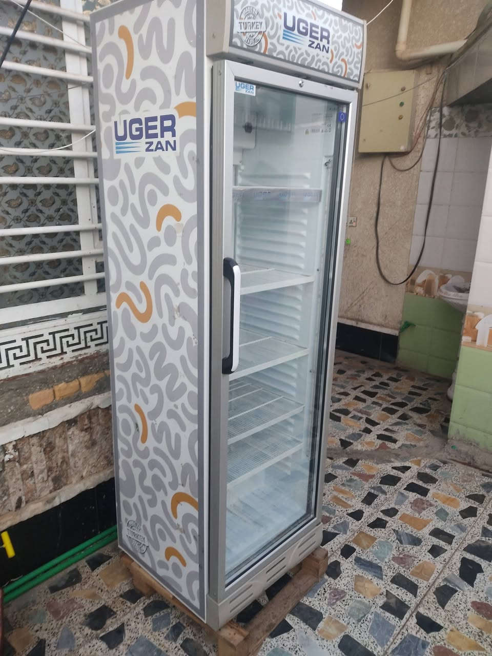 السلام عليكم للبيع جديدة استخدام قليل السعر 400 الف مكاني بغداد الحسينية مال راشدية الشراي يتصل ***********
