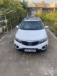 بسم الله الرحمن الرحيم  -سورنتو ٢٠١٢ خليجي للبيع  -٦ سلندر  ٧ راكب -ثل...