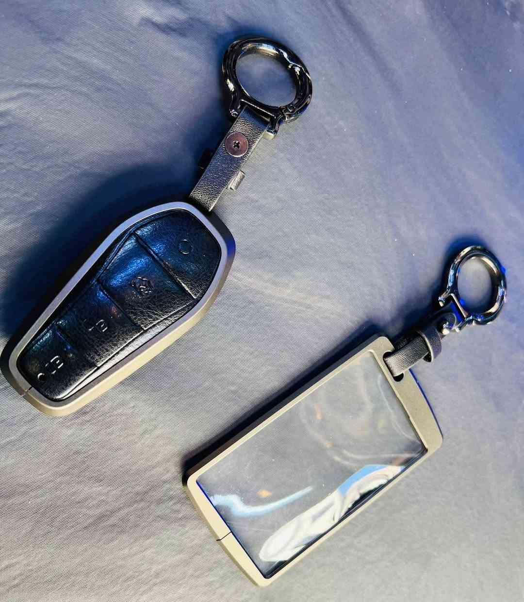 يوجد لدينا ارضيات حوضيه بلاستك لل بي وآي دي السيارات التاليه
بي وآي دي جن بلاس 
والبي وآي دي ديستروي
فايف سيل 
سعر التخم ٧٥ الف 

يوجد ارضية صندوق حوضيه السعر ٣٠ الف 

وجد غلاف بصمه  وغلاف كرت سعر الزوج ٢٥ 
سعر التك ١٥ الف 

عنوانه بغداد مدينة الحريه شارع البستان كماليات رضا للسيارات 
يوجد توصيل لجميع انحاء العراق 
للاستفسار خاص او على الرقم ***********
