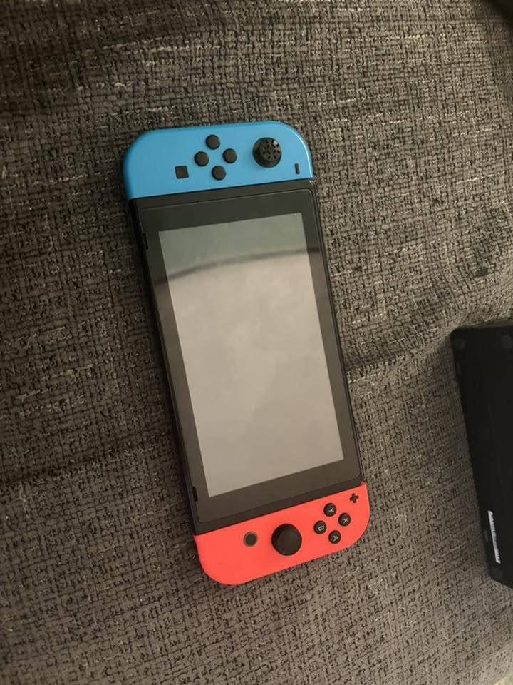 Nintendo Switch جهاز نضيف وبحاله جيده مع كامل ملحقاته  الجهاز نضيف ومابي اي خلل السعر 310وبي  مجال للاستفسار راسلني خاص


**إذا كنت صاحب هذا الإعلان وتريد حذفه لأي سبب، رجاءا أرسل رسالة إلى الدعم الفني**