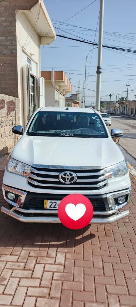 السلام عليكم
تيوتا هايلوكس 

موديل 2024 

ماشيه 75 الف 

كلين بدون ضرر كير عادي 

السعر 250$ وبيها مجال
***********
