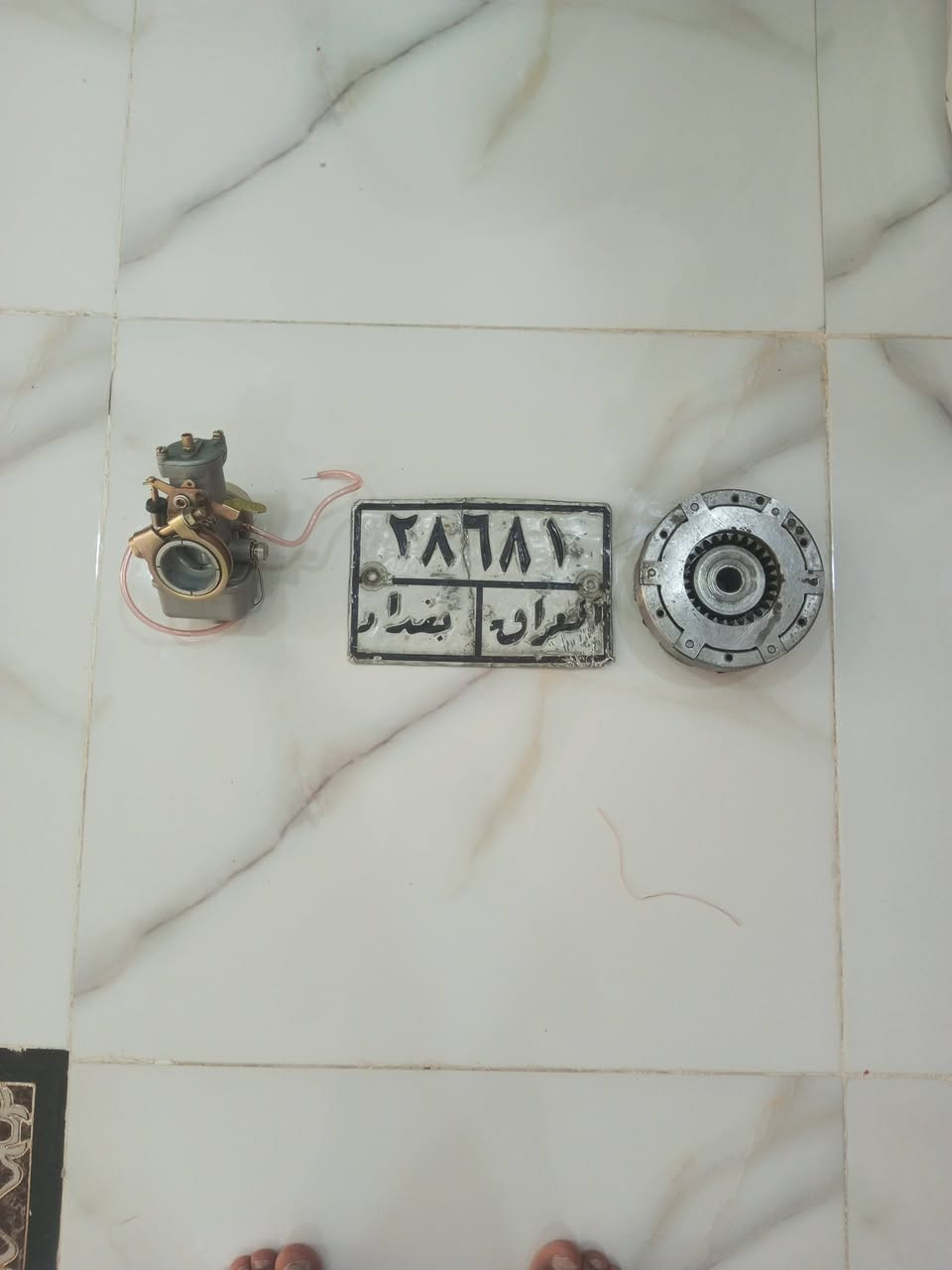 من رخصت مدير الكروب كابريتر جديده 
عينه مال باله على الشغل
 رقم وسنويه راعيهه بغداد الشعب يم البانزين خانه جان عندي رقمه وراح فبيعهه هيج الرقم 

*********** / ***********
