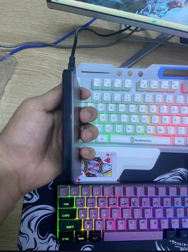 Sad1t بسعر 110 بي ضمان فحص أمام مندوب
طبعا والله هو لوز كلشي ما بي وا يصير هم ل حاسبات ل pc ل شكو بلي ل اكس بوكس كلشي يصير حتا تكدر تشغله ع تلفون إذا عندك توصاله وا موجوده كارتونيه


**إذا كنت صاحب هذا الإعلان وتريد حذفه لأي سبب، رجاءا أرسل رسالة إلى الدعم الفني**