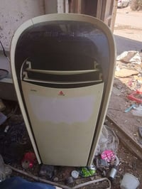 سبلت نظيف شرط الشغل واحد طن الحافظ سعر 125 قفل الرقم07829899295 البراك...