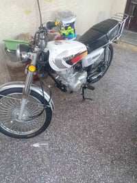 للبيع نامه موديل 23 بدون يعني وراق ضايعه كاتبك عليه مكينه خرسه مامفتوح...