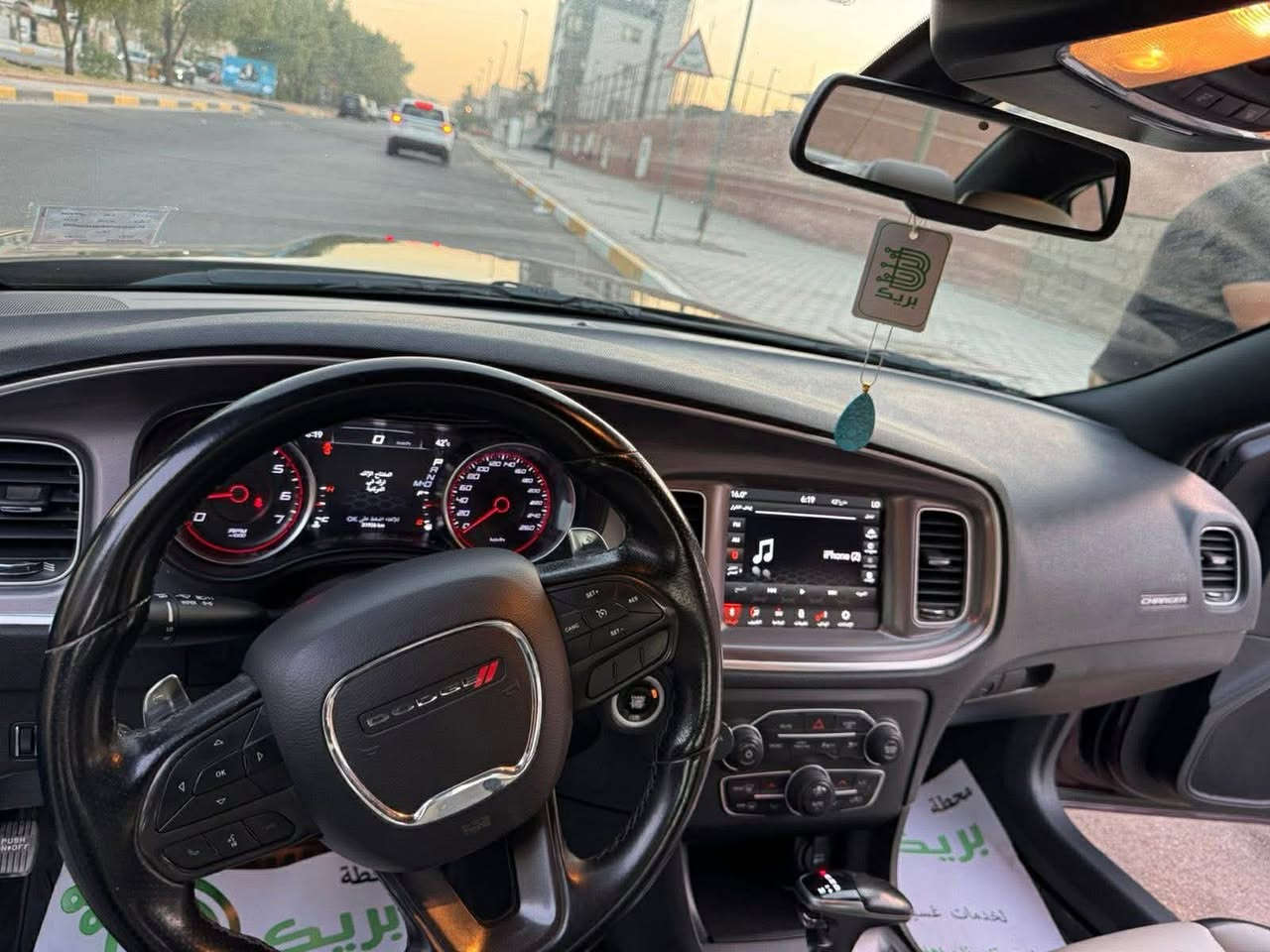 السلام عليكم جاوجر 2021 جيتي فول مواصفات خليجي وهذه السونار مالتها مكانها بغداد شارع فلسطين السعر 278 بيها مجال قليل 
***********
