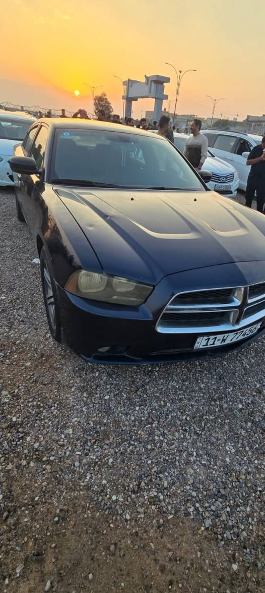 السلام عليكم
جارجر 3600 موديل 12 أصل رقم بغداد دولي مشروع وطني تحويل ثاني يوم ماعليهه غرامه السياره جاهزه حداده أماميه وخلفيه بلكارتون تخم تاير  مكينه جديده بيهه بنيد مبدل بلاد بدون صبغ  وجاملغ مصبوغ مثل ما موضح بلسونار السعر جوه السوگ 123 وبيهه مجال للشراي

مكان السياره بصره قضاء المدينه
مكلف بلنشر 
رقم صاحب السياره ***********
