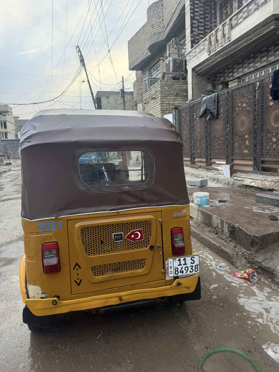 تكتك للبيع موديل 2021مرقم بسمي تكتك خير من الله لا تنقيص ولا تبخير ومابيها اي ضربه بس رصعات مثل ما موضح بل صور وبيهه طخه خفيفه وره الجاملغ الخلفي وبس معجنهه مبينه بل صور مكاني بغداد الدوره ابو دشير سعر 6ونص وبيهه مجال هاتف ***********
