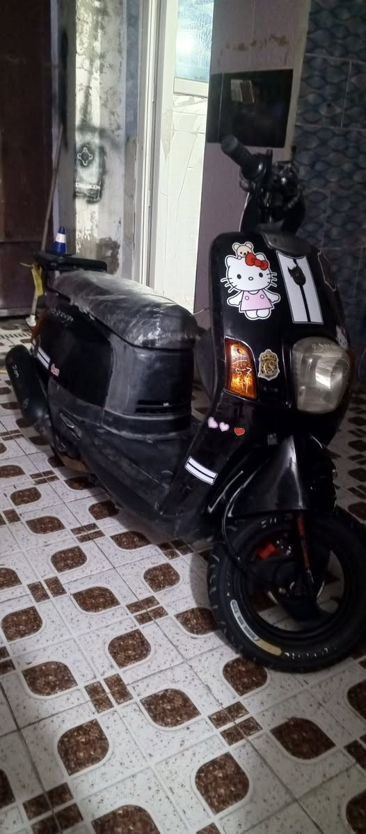 عليكم دراجه بوليس 2008دراجه شوف عينك دراجه ما اطلع بيها هواي لان عندي غيرها الدراجه نضافه85٪بيها تلحيضات السعر 600وبيها مجال للعزاز مكاني بغداد الشعب الرقم ***********
