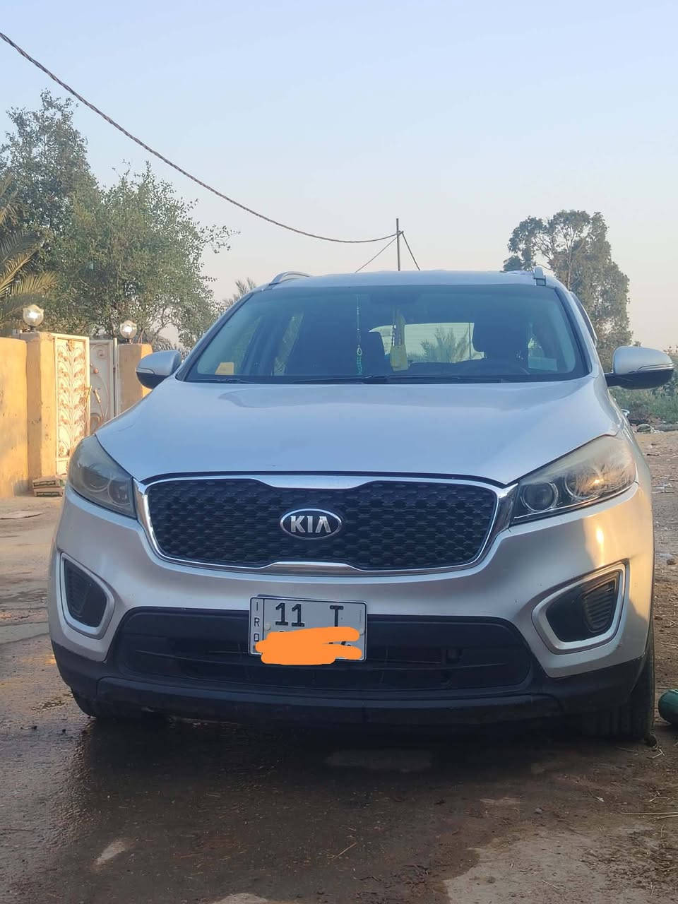 سورنتو 2017 امريكي 6سلندر 7راكب ضربتها جاملغ خلفي من امريكه وبيها رشات صبغ للبيع رقم بغداد بسمي مكفوله كير مكينه حداديه تبريد جاهزه على وضع الشركة السعر 172 مكلف بالنشر الاتصال على *********** كوفه جسر ام عباسيات
