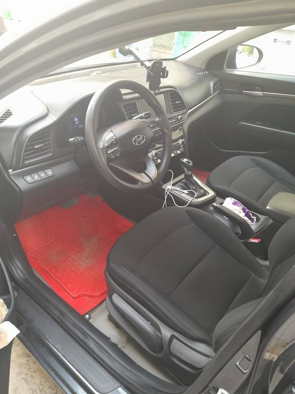 السلام عليكم النترا موديل 20 وارد أمريكي بدون صبغ فقط بارد ماشيه 93 كير وعقل مبدل ايتي هزة ورقم جديد الدولي لحد 31 بغداد حي الخضراء *********** السعر 135 وبيه مجال
