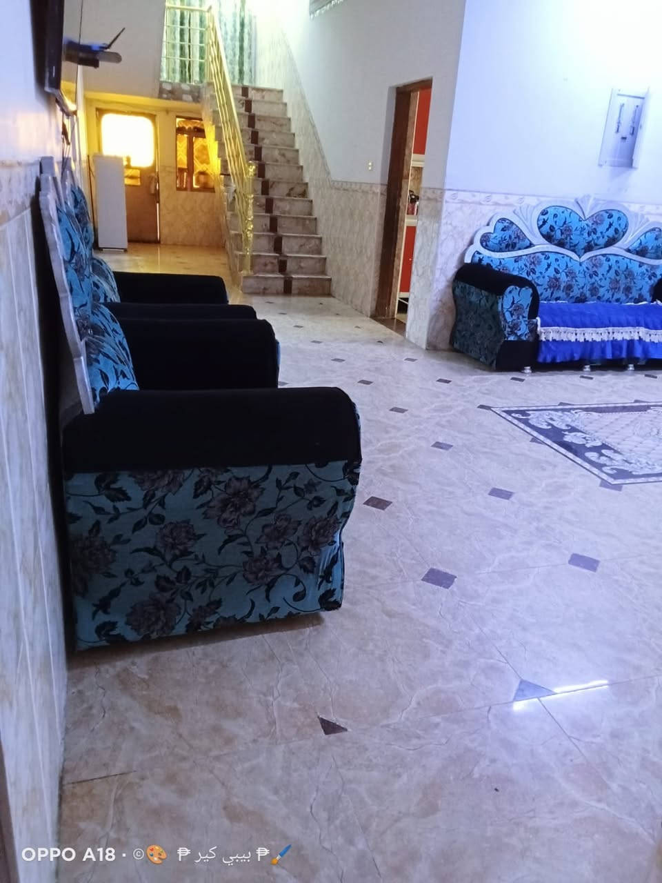 ♕بسم الله الرحمن الرحيم اللهم صلي على محمد وآل محمد ♕

🏠  :  منزل للبيع 

🌐  :  الموقع حي النفط الزراعي

⛽  :  مقابيل محطة بانزين خانه

📐  : المساحة  408  متر 

🏗  : البناء كونكريت 

🏢  :  المنزل طابقين 
ـــــــــــــــــــــــــــــــــــــــــــــــــــــــــ

/////////   تفاصيل اكثر  /////////

الطابق الاول  :  غرفه نوم عدد 3  +  صاله  +  استقبال  + 

 ومطبخ حار وبارد  وبداخل المطبخ مخزن + حمامات داخليه

 وخارجية 

ملاحظه  :   الستقبال اله مدخل حمامات خاصه
ـــــــــــــــــــــــــــــــــــــــــــــــــــــــــــــــــــــــــــــــــــــــــــــــــ

الطابق الثاني  :  غرف نوم عدد 2  + صاله  +  مجمع صحي 
ـــــــــــــــــــــــــــــــــــــــــــــــــــــــــــــــــــــــــــــــــــــــــــــــ

ملاحظه  :  يوجد قطعه مجاوره المنزل مسيجه سياج كامل  وملبوخ  

📐  :  مساحة القطعه  258
ــــــــــــــــــــــــــــــــــــــــــــــــــــــــــــــــــــــــــــــــــــــ

💰  :  سعر المنزل  180  مليون  وبي مجال 

💰  :  سعر القطعه  55  مليون  وبي مجال 

📲  :  الاستفسار اكثر الاتصال على الرقم 

📞  :   ‏‪0788 251 8491‬‏   واتساب 

✨  لــن تـکون وحـيداً ابـداً مع  الــ مهيمن  للعـقار  ✨
