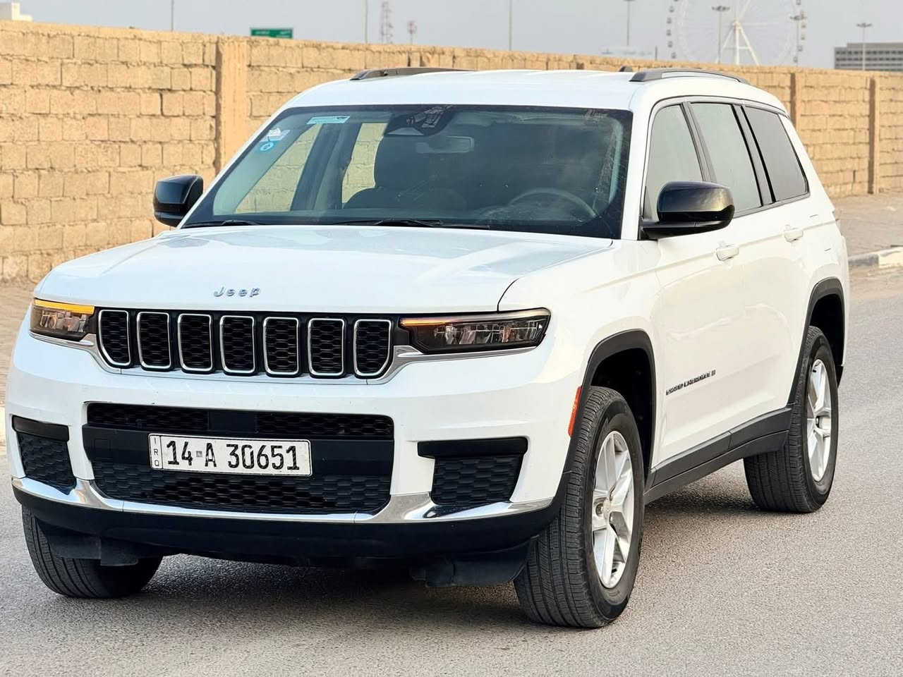 جيب جراند شيروكي L لاريـدو موديل 2023 — سبعة راكب

• فئة Laredo العملية والأنيقة
• محرك 3.6 V6 قوي واقتصادي
• جير أوتوماتيك 8 سرعات
• دبل ثقيل وخفيف
• 7 مقاعد عائلية مريحة
• تشغيل بصمة + ريموت ستارت
• شاشة كبيرة تدعم Apple CarPlay و Android Auto
• كاميرا خلفية + حساسات
• تحكم سكان + مثبت سرعة
• مكيف أمامي وخلفي ثلج
• إنارة LED
• جنوط وكالة
• باب خلفي كهربائي
• أنظمة أمان وثبات متعددة
• صرفية ممتازة بالنسبة لحجم السيارة
• داخلية مرتبة جداً واستعمال نظيف
• الممشى: 35,000 mi فقط

🛠️ الملاحظات:
• الحادث موضح بالصور
• صبغ جزء من البنيد
• تبديل جاملغ والدعامية قطع أصلية نفس اللون

💰 السعر بلاششش🔥🔥🔥: 268 ورقة🔥🔥🔥
📍مرقم بصرة حره

***********
