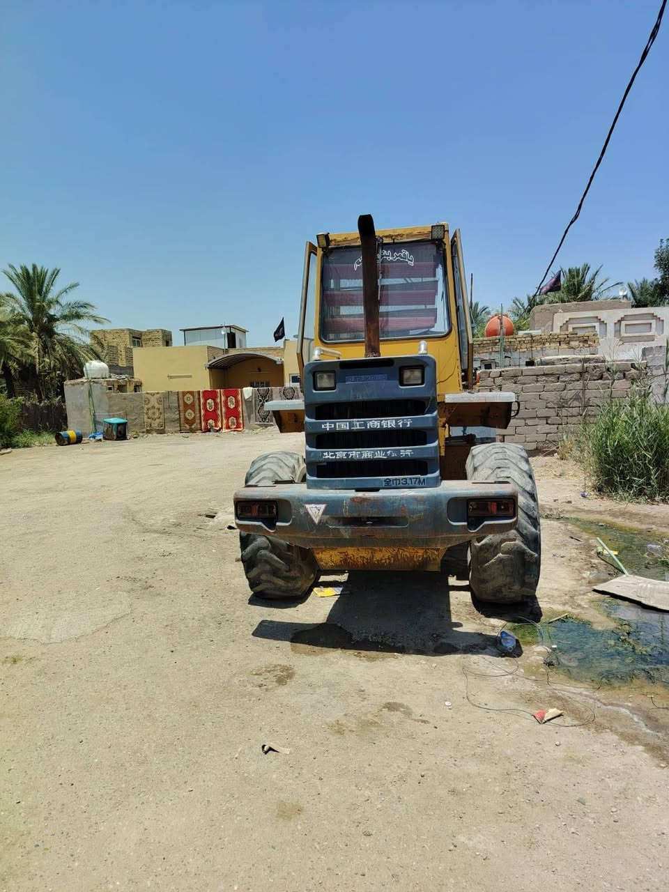 سلام عليكم
شفل فوركاوة للبيع 
موديل2000
حجم 310
السعر 225 وبي مجال
مكان .ديوانية
اني مكلف بالنشر
***********
