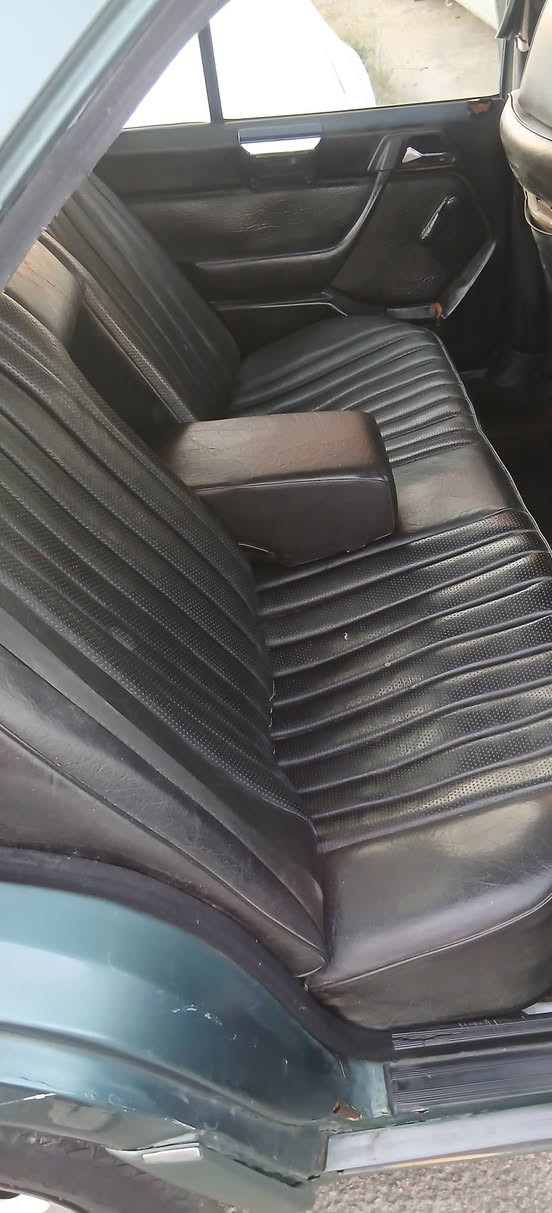 Tel 71082952 للبيع او التبديل الدوسى عكار 
Mercedesse 230 model 88msajeil 
موتير اسود ٤سلندر  فيتاس اتوماتيك  جديد  ميكانيك جديد   دوليب تمام بطارية جديد   حداد وبويا نظيفة  جنط ٨ طوق داخلية جلد اسود  فتحا كهربا  مسجلة موجود بعكار 71082952 قبيات, عكار


**إذا كنت صاحب هذا الإعلان وتريد حذفه لأي سبب، رجاءا أرسل رسالة إلى الدعم الفني**
