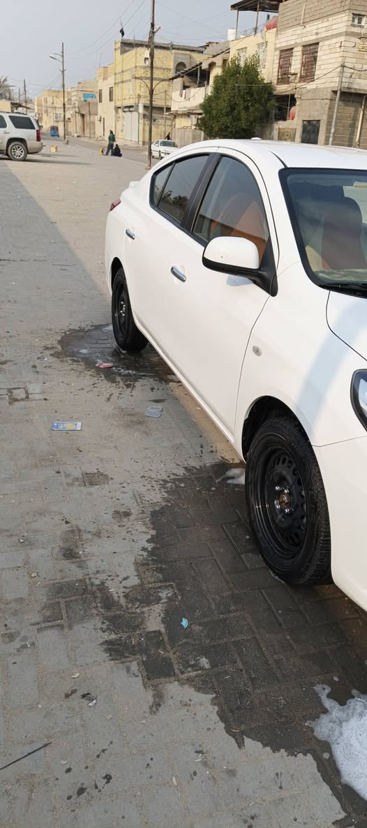 سلام عليكم نيسان صني هندي بلاد مديل 2024 سياره كفاله فقط مدكر أمامي مبدل ضربه كلش خفيفه رقم شمالي سنويه هستوه مجدده سياره جاهزه من كلشي العنوان بصره سعر 122 ورقه وبيهه مجال حك الجيه رقم الهاتف ***********
