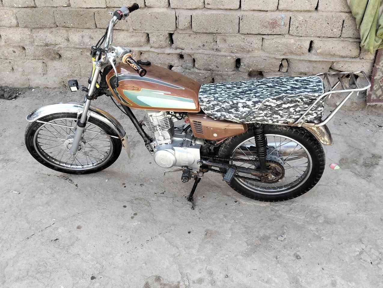 دراجه للبيع سعر 350 وبيه مجال مكاني القرنه شرش جلعه 
*********** بس الواتساب
