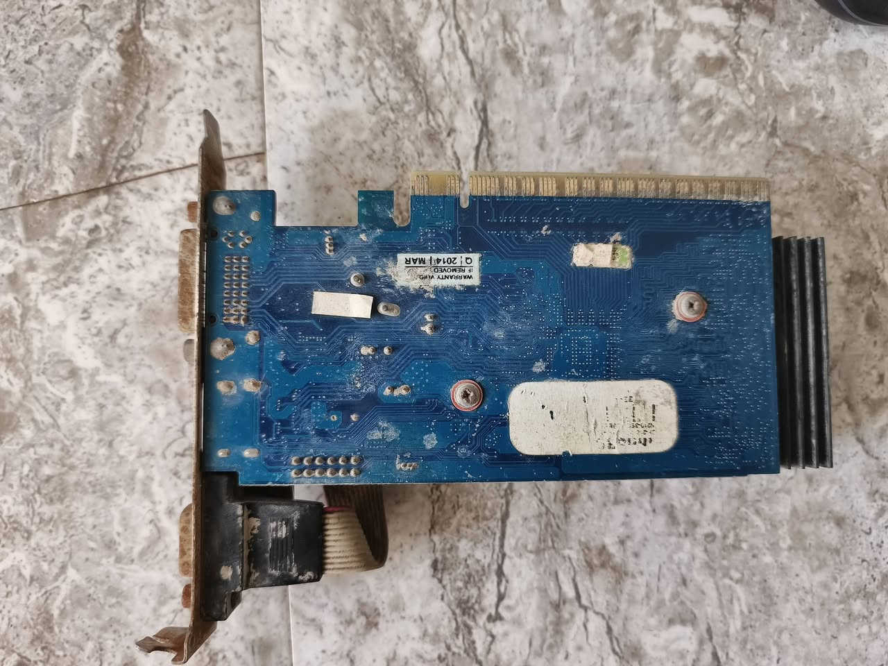 كروت شاشة للبيع سعر الكارت الواحد ٢٥


**إذا كنت صاحب هذا الإعلان وتريد حذفه لأي سبب، رجاءا أرسل رسالة إلى الدعم الفني**