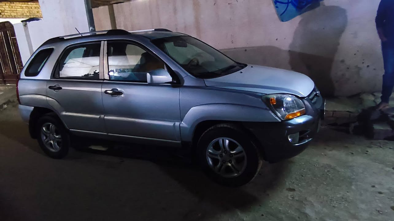 كيا سبورتج 2007 رقم انكليزي  بغداد باسمي هزه جديده موجوده بميسان السعر 90 وبيها مجال الاتصال ***********
