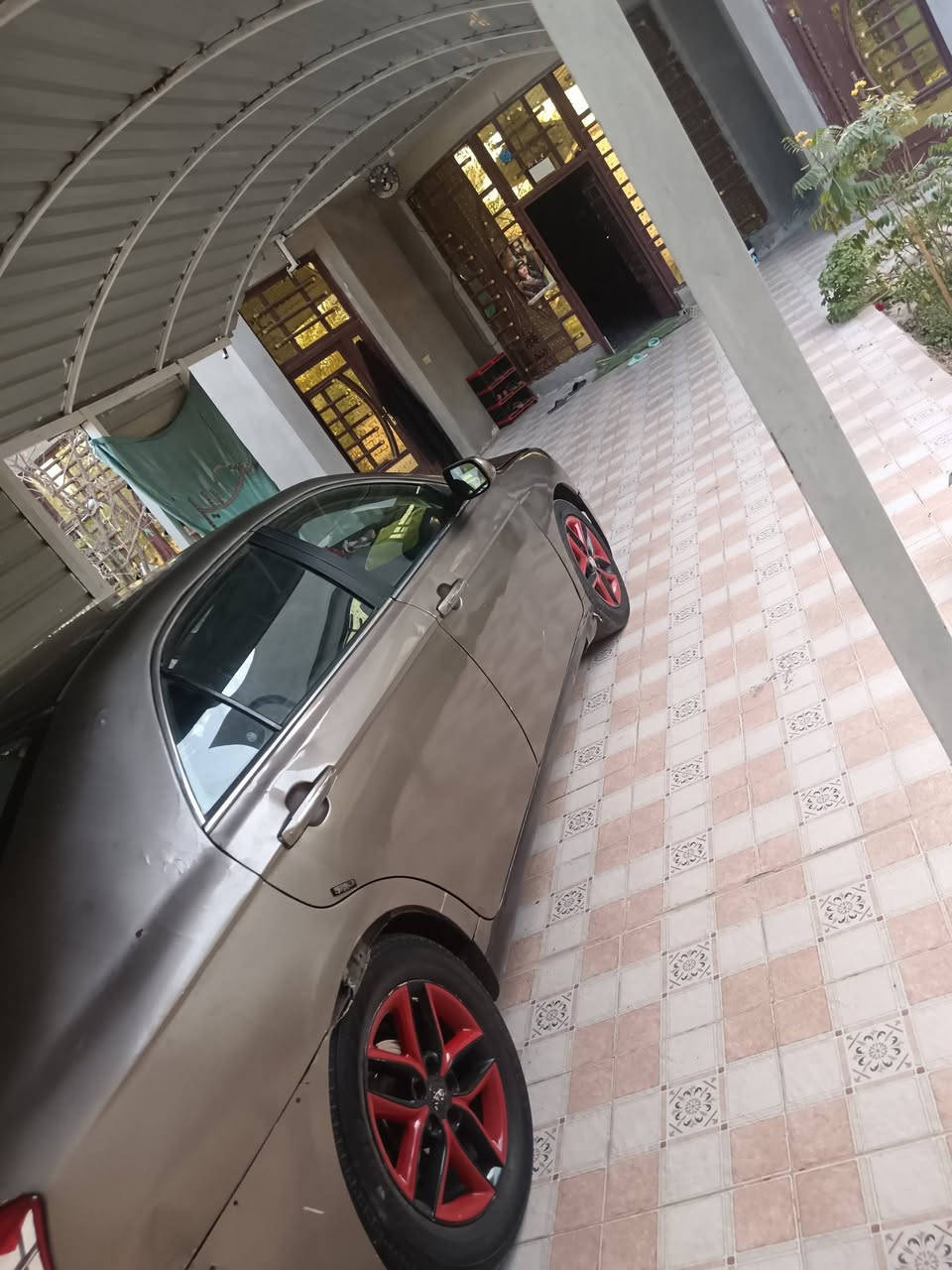 سلام عليكم
ام كراند c8حجم الكبير مديل 2013 مصبوغه لجماليه بيه جاملغ خلفي معمر كير مكينه تبريد حداديه باتري زوج تايرات ڱڵـه. جديد كهربائيات ڱڵـه. شغاله غير متوجد ع فيس سعر 55وبيه مجال بصيط حك جيه هاذه رقمي *********** مكاني حله  
علي بله حساب صاحب سياره
