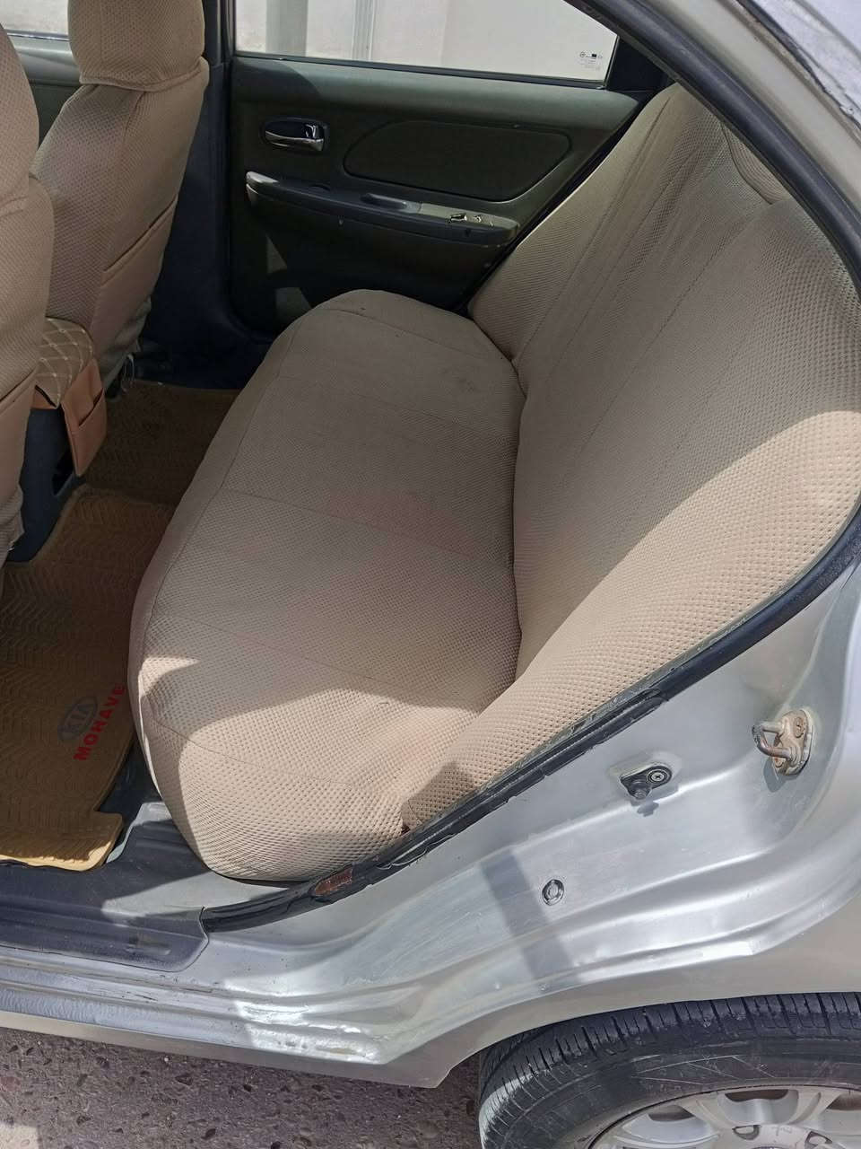 السلام عليكم سياره اوبتيما للبيع موديل 2001 السيارة حلوه أو جاهزه مكينه جديده كير اوتوماتيك رقم بابل السيارة موجودة في كربلاء *********** السيارة معروضة 54 أو بيه مجال تبريد شغال
