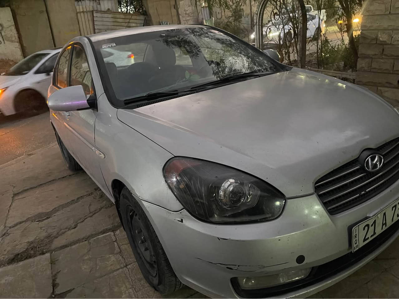 اكسنت موديل 2009 خليجي مكفولة من الصبغ فقط بيها بارد قليل 
مكينة 1600
ب اسمي عارضها ب80 وبيها مجال 
***********
بغداد البلديات شارع العمارات الفلسطينية بغداد, العراق
