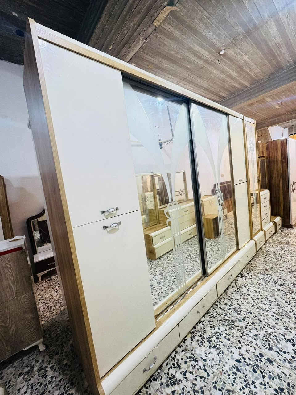 غرفه 12 قطعه ضخمه وحلوه  كلش  ونضافه فول سعرهه مناسب بس 875 الف مكان نجف ميلاد


**إذا كنت صاحب هذا الإعلان وتريد حذفه لأي سبب، رجاءا أرسل رسالة إلى الدعم الفني**