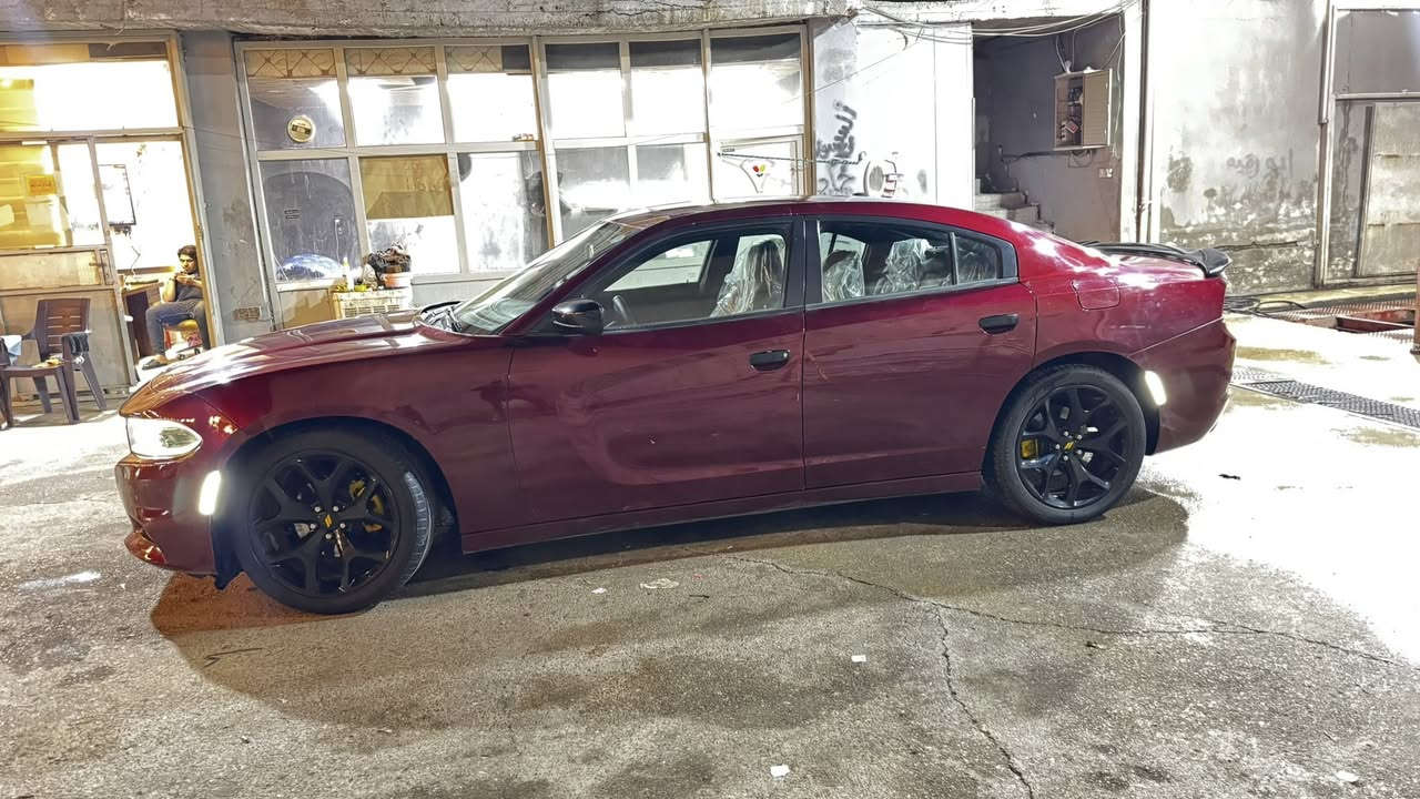 السلام عليكم جارجر 2019
6 سلندر 3600

مواصفات معروفة SXT

كشنات جلد 

حساسات خلفية

كامرة خلفية  

ويل 20

السيارة وارد امريكي حادث خفيف موضح بصورة 

سيارة صبغ اقل لحزام ابيع حزام بدون اي دواخل بدون اي ارباك قمارة سليمة موجود سونار بل منشور

سعر السيارة 172  وبيها مجال 

رقم الهاتف ***********

مكان السيارة بغداد الدورة
