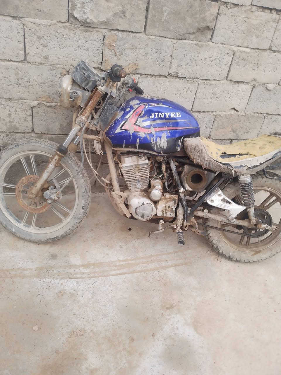 مثل مابلصوره دراجه باندا 2014 شغاله هندر رايده ب175 ***********وبيه مجال مكاني خان بني سعد قرب جامعة ديالى
