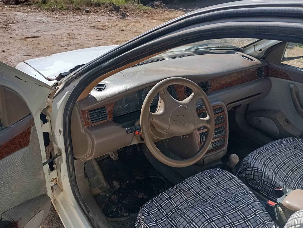 سمند 2011سياره جاهزه بيه قاصرين 22ورقه بيه مجال ***********
