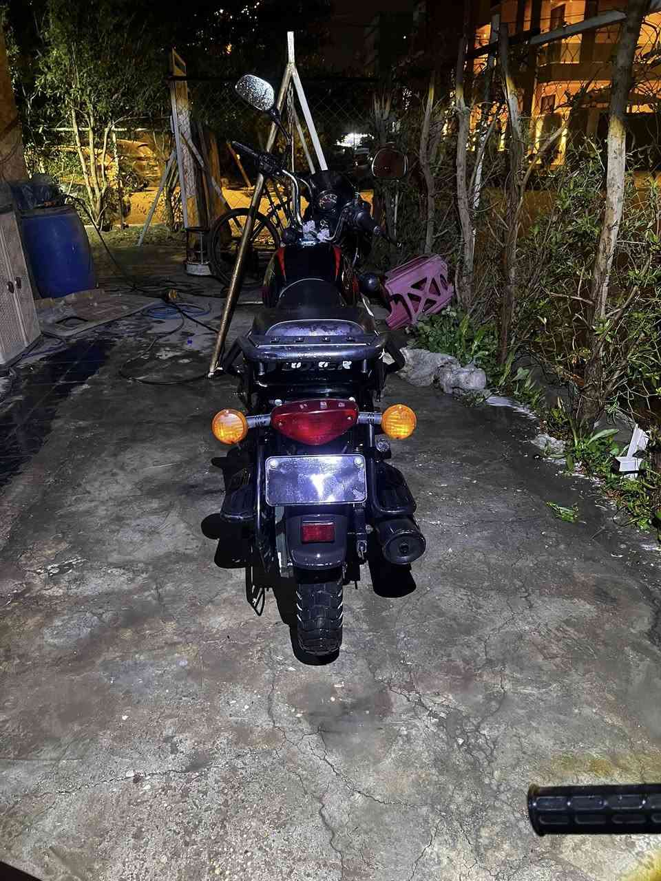 سلام عليكم دراجه بوكسر جبلي مديل 22 دراجه اوراقه كامله ومعاملت ترقيم للنص ومتوقفه لين نسد ترقيم دراجه متروكه يرادله ترتيبات  باتري كاعد كهربائيات كله شغاله شويه 1300 وبيه مجال مستعجل عله بيعته مكاني بغداد جديده ***********
