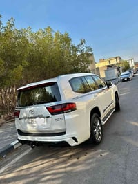 لاندكروزر • ٢٠٢٤ • ٣٢ الف كم