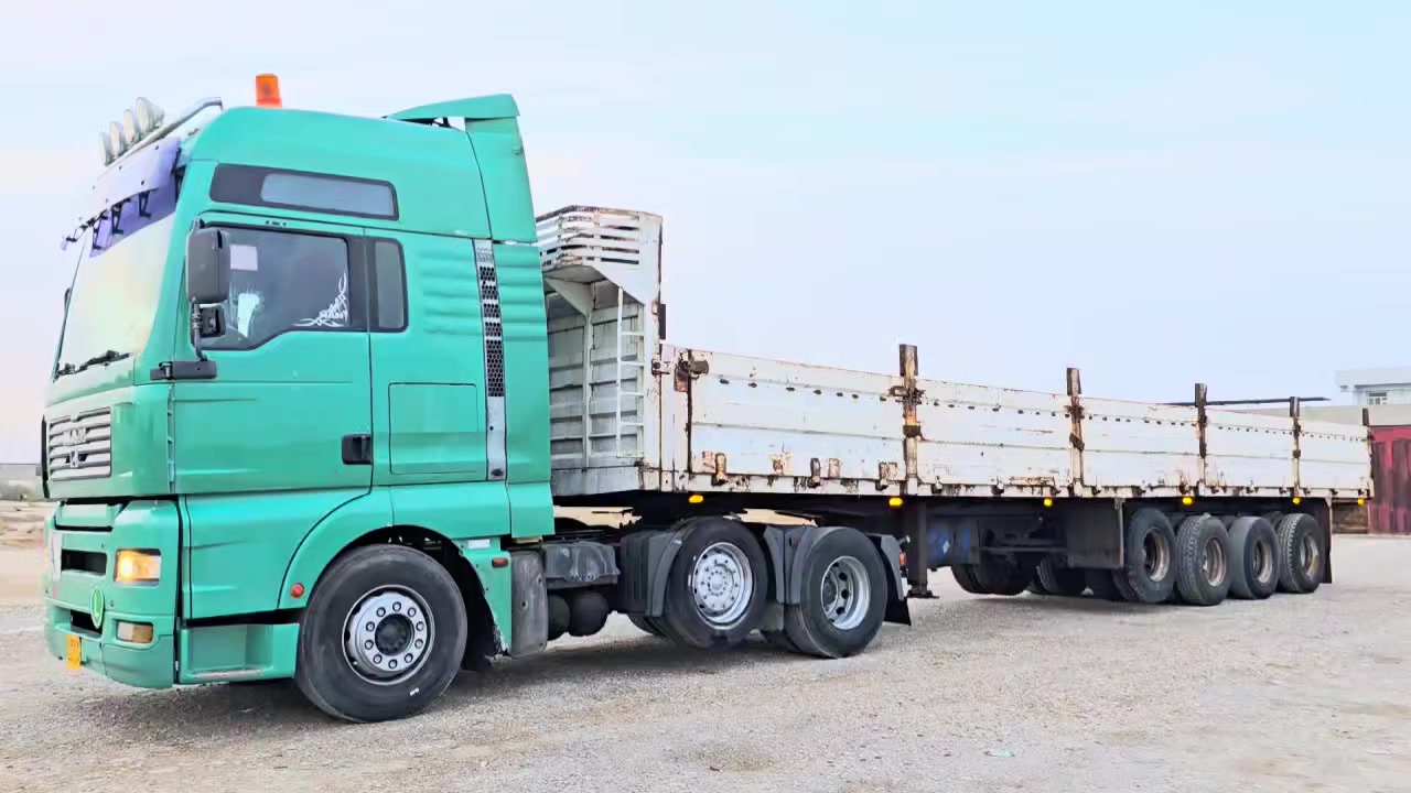 للبيع تريله مان موديل2005/السعر153$
محرك460بم ونوزل/كيراوتماتيك/سنكل امامي/رقم سليمانيه شرط التحويل/مكينه كير اكسل كفاله/قماره مكفوله من الصبغ 
عربانه حداديه 4محاور جوانب متحركه..مرسمه علسياره بسنويه
تخم تاير.راس وعرباه/سياره جاهزه علشغل.ماتصرف عليهه الف..
تبريد+ثلاجه/شاصي مكفول راس وعربانه/***********د
***********ديالى كنعان معرض الزهيري.
