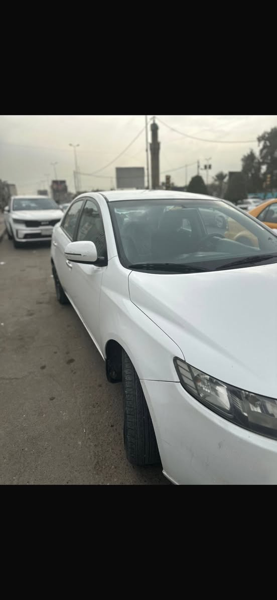 سيراتو2012مكفوله من الصبغ فقط جاملغ امامي بارد لسياره جديد رقم سليمانيه تحويل او وكاله شفتات 1600مكلف بل نشر سعرها 110 وبيها مجال مكانها بغداد حي العدل رقم صاحبها ***********
