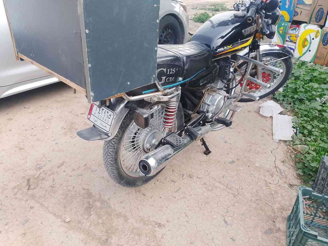 السلام عليكم دراجه 2024 دراجه مقفوله كفاله عامه سبحان ما موجود عليه دراجه على ايدير اوراق خمسه مكان ديالى بعقوبه سعر الدراجه 700 بها مجال شيء قليل ***********
