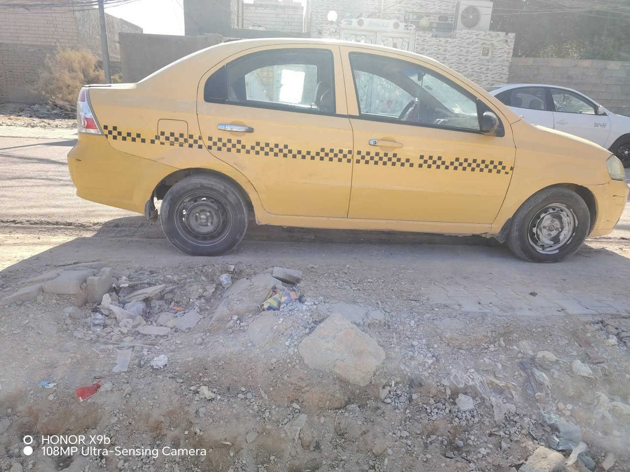 السلام عليكم افيو 2010 بأسمي التحويل ثاني يوم السعر 44 وبي مجال مصفره هئيه وغرامات ***********
