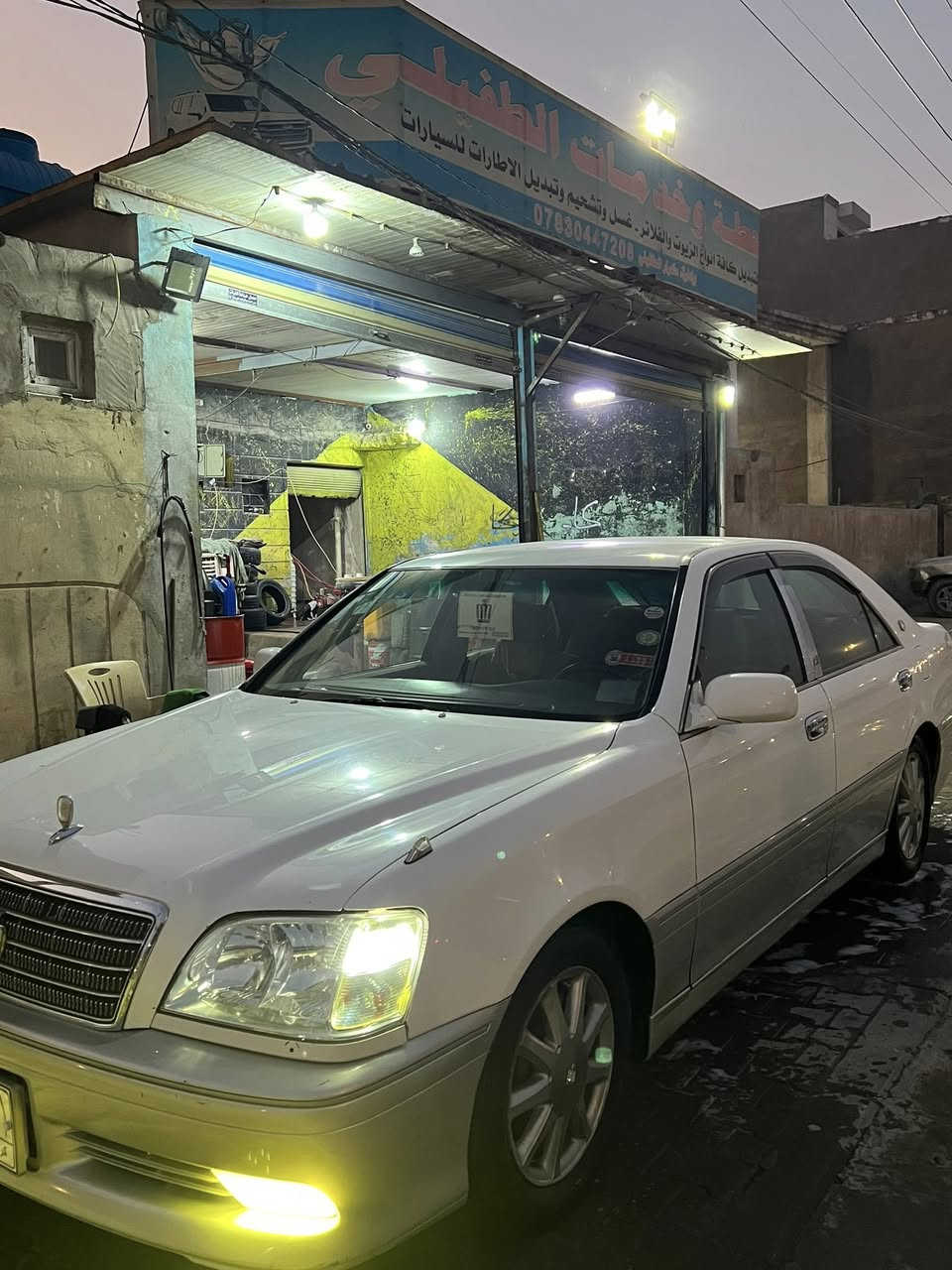 ﷽
السلام عليكم ..  كراون  ((   ملكه.  ))
للبيع ملكه كرستال رقم كروك مدفوع كمرك وضريبه وقرص 
واصل بكل المحافظات  
موديل 2001  _اصل 
تحوير جوه نجف  وفوك نجف دشبول
مكينه. دي فور جديده بل كارتون ستوني شاده

كير مكينه حداديه تخم تايركله جديد 
وكاله  ثاني يوم 
كفاله كص وضربه ونقل جثه لون ابيض لؤلؤي 
سياره جديده كلش وجاهزه  وما عايزه برغي 

✅  ♕  المواصفات ♕✅          :
✅3 دكم 
✅  كشنات كهربائي
✅  مري شفط بلاد  
✅  كامرة خلفية 
✅  نفكيشن خرائط 
✅مثبت سرعه
✅ غرفة بيجي
✅ سييدي 6. اقراص
✅ ويل كب نجمه نفطي اصلي 

✅تحكم استيرن 
✅ برده خلفيه 
✅
✅ 
✅منضومه زنون 

السعر 110 وبية مجال
واذ ما عجبك السعر كلشي اكو بل سوك 
وحسب النظافه 
العنوان : نجف الأشرف 

ل اتصال 📞 ‬‏ ‭***********
