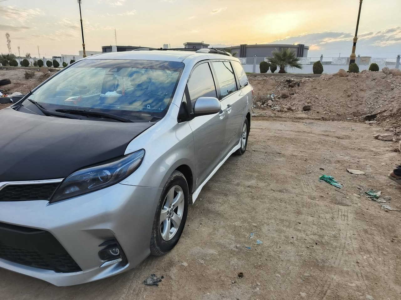 السَلٱمٌ عـَلـْيگمّ
#_للبيع_سينا_Le  رقم بغداد موديل 2018 

السعر 180وبيه مجال بصيط

الضرر مثل ماموضح بلصوره مصبوغه حزام جماليه

وبيه 3قطع بنيد وجاملغ وباب سايق 

محرك جديد ماصارله 10 ايام م̷ـــِْن شديته

حداديه السياره نضيفه

للاستفسار ***********
