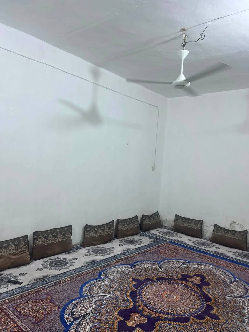 السلام عليكم دار للبيع حي الجوادين  مساحه 250 الشارع المقابل للمدرسه الصينية الدار حر والسعر 85 مليون بناء عكاده


**إذا كنت صاحب هذا الإعلان وتريد حذفه لأي سبب، رجاءا أرسل رسالة إلى الدعم الفني**