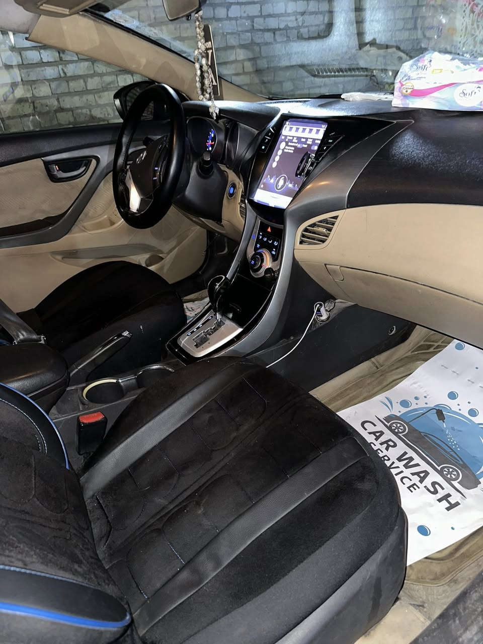 السلام عليكم
النترا مضلع خليجي 2011
السيارة نص فول بصمة + فتحة سقف + اشاير مري + حساسات 
رقم اربيل باسمي سنوية لل ٢٦ 
بيهة منضومة غاز 
كير ومكينة جدد 
السيارة كلشي مناقصهة 
مصبوغة عام بدون كص بدون لحيم 
ابيعلك رقم وتحويل 
مكاني بغداد البلديات 
السعر ٨٢ وبيهة مجال 
للتواصل ***********
