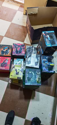 ٢٥ سماعة محيطية • درجة أولى • تصفية محل