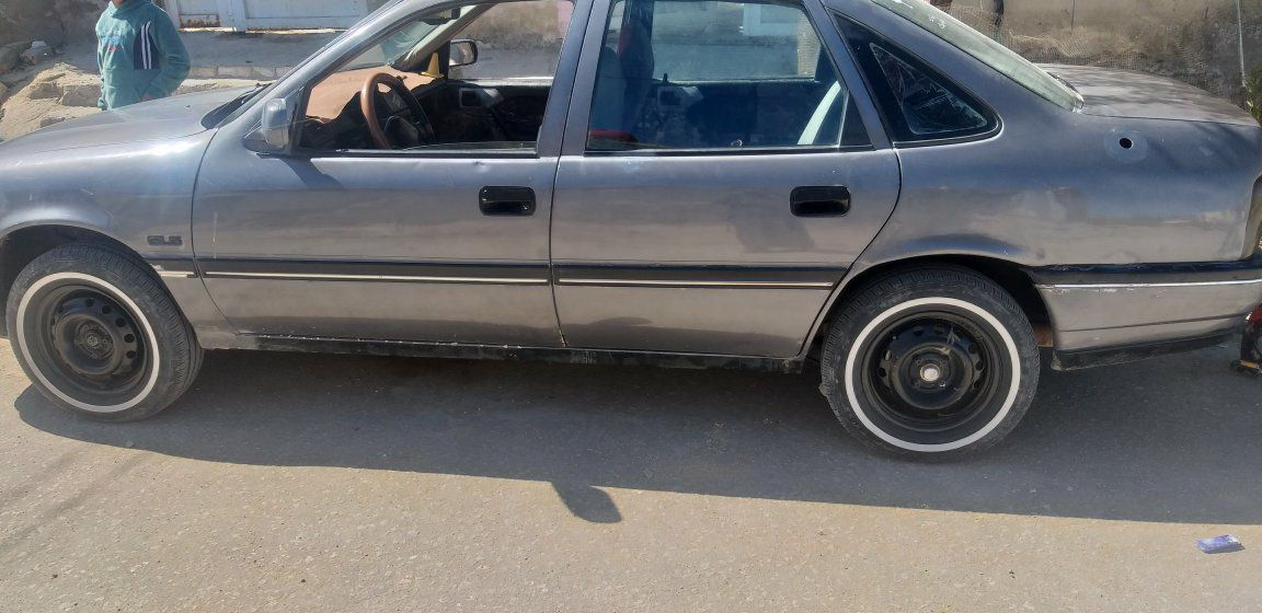 للبيع  ***********   مكانه  ومالكه نجف  ب ٢٥  وبيه مجال
