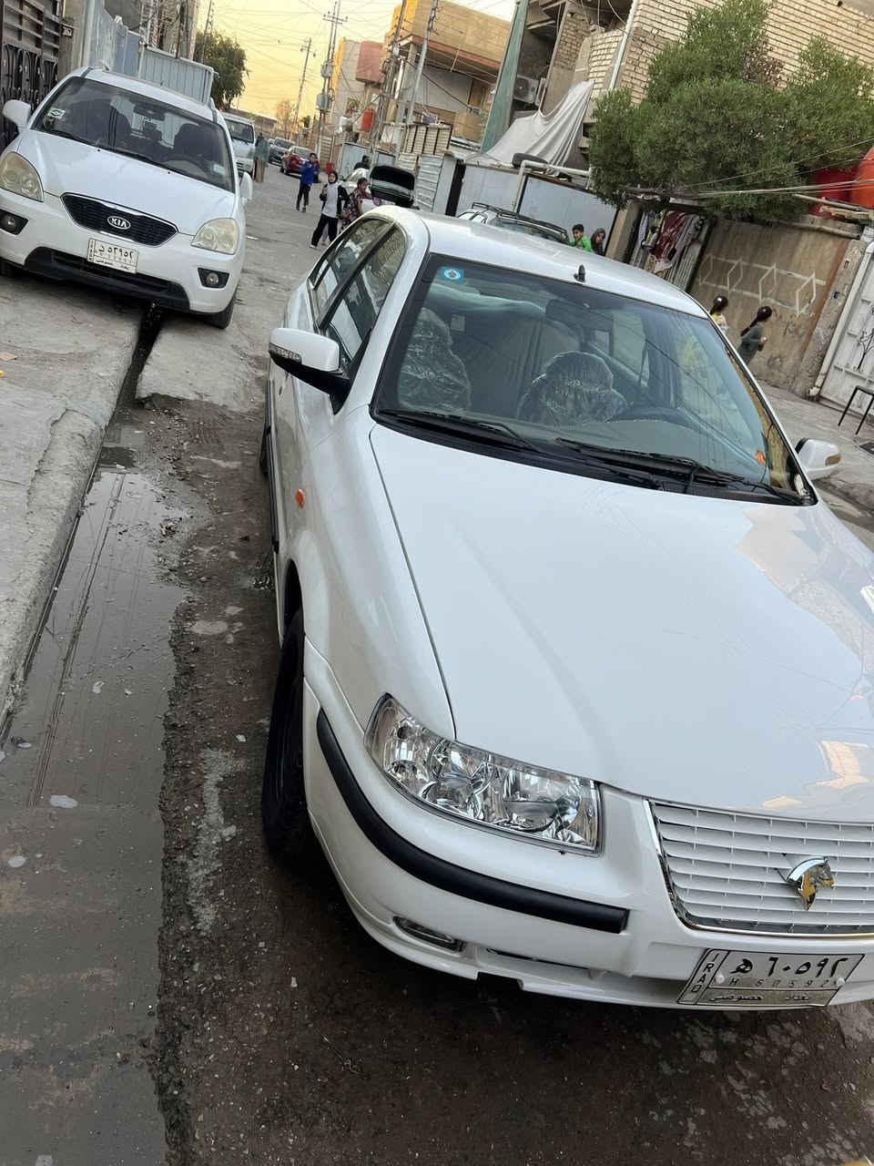 سلام عليكم
سمند 2010 
مكفوله من الضربه كير مكينه حداديه  مكفولات 
لا تنقيص ولا تبخير 
صبغ حزام للجماليه صبغها بلفرن كلش نضيفه شخط مابيهه فقط بدون قطره معجون 
سياره بسمي تحويل بنفس اليوم 
سياره مال بيت نضيفه كلش وبلعافيه عل ياخذها 
رقم بغداد 
عضمتهه كلش حلوه
مكاني بغداد الشعله 
سعرها 45 بيها مجال 
(***********)
