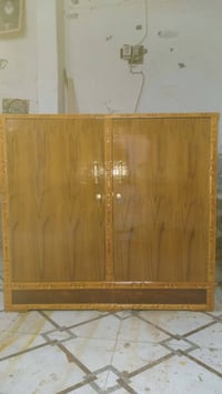 بوفيه قياس متر وربع وارتفاع متر و20 مستخدمه سعرها75قفل  اتصال 07724681...