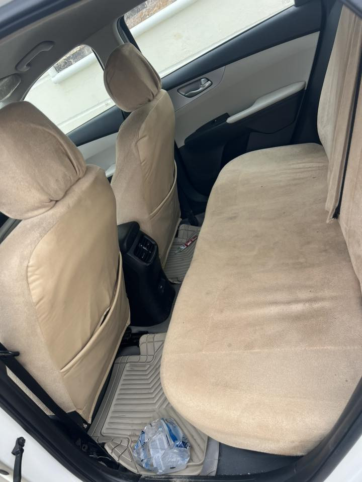 سيراتو 2024مكفوله كفاله عامه موصفات  تبريد قطعتين تحكم ستيرن حساس خلفي ماشيه 41الف سعر 180 بيهه مجال قليل ***********
