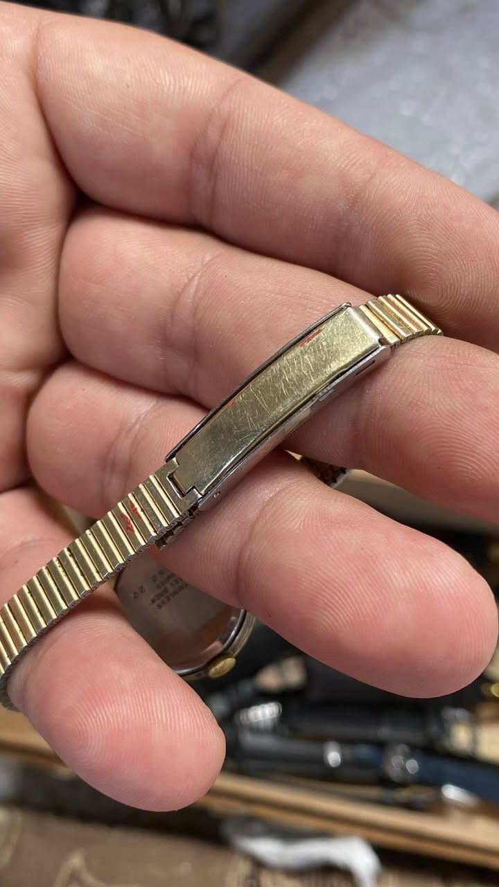 البيع/ ساعه فنتج كوك شرط شغل 

نظافه 90% السعر 35 الف معا توصيل


**إذا كنت صاحب هذا الإعلان وتريد حذفه لأي سبب، رجاءا أرسل رسالة إلى الدعم الفني**