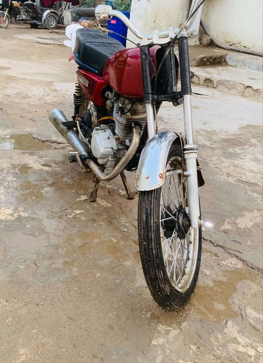 السلام عليكم دراجه للبيع كلك مكفوله من السرقه السعر 250 وبيها مجال عنواني الشعيبه حي السكك 
رقم الهاتف ‏‪***********‬‏
